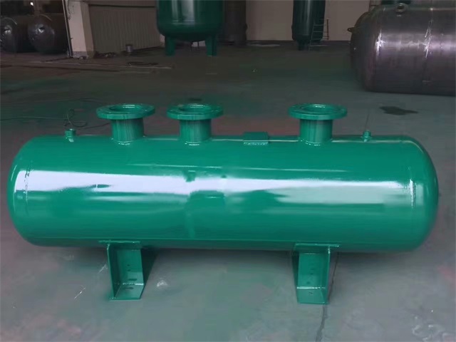 老边老边老边蒸汽分气缸